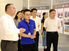 普陀區(qū)委書記曹立強到訪德力西集團(tuán)總部