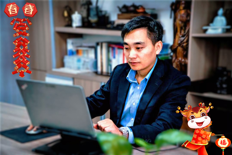 上海洛丁森工業(yè)自動(dòng)化設(shè)備有限公司總經(jīng)理CEO王徐堅(jiān)給大家拜個(gè)早年