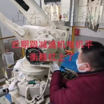 碼垛機(jī)器人廠家推薦的保養(yǎng)注意事項(xiàng) 